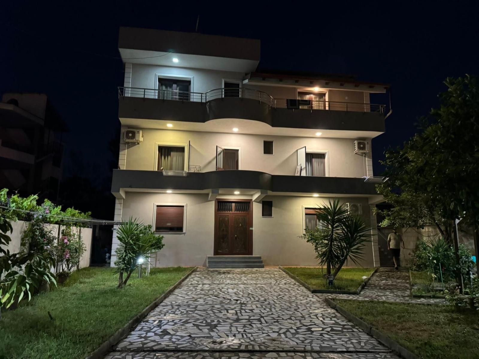 Melas Villa Durrës Exterior foto