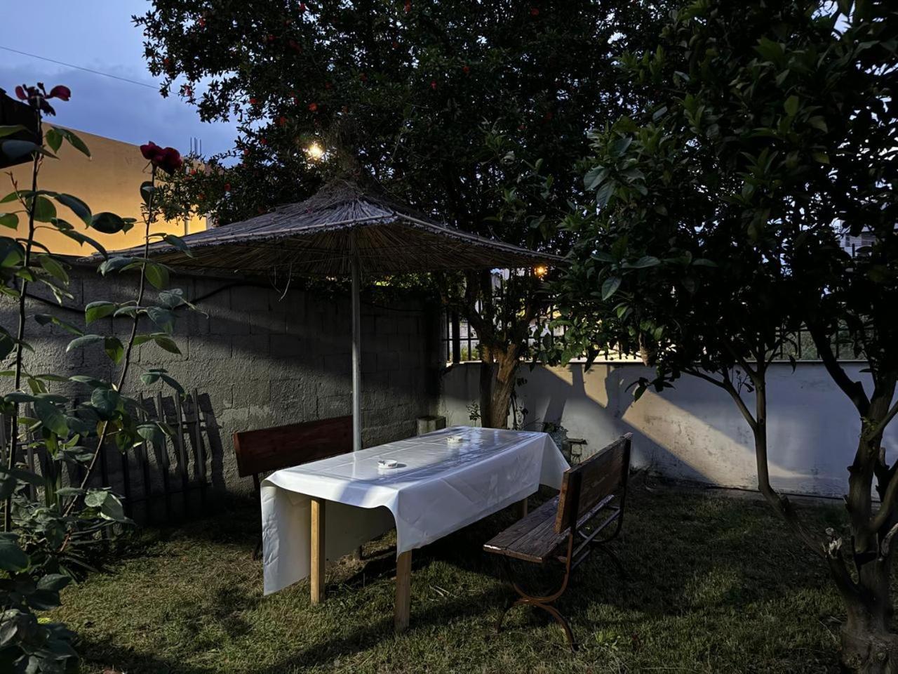 Melas Villa Durrës Exterior foto