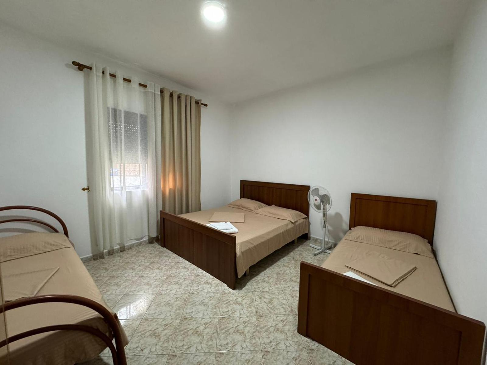 Melas Villa Durrës Exterior foto